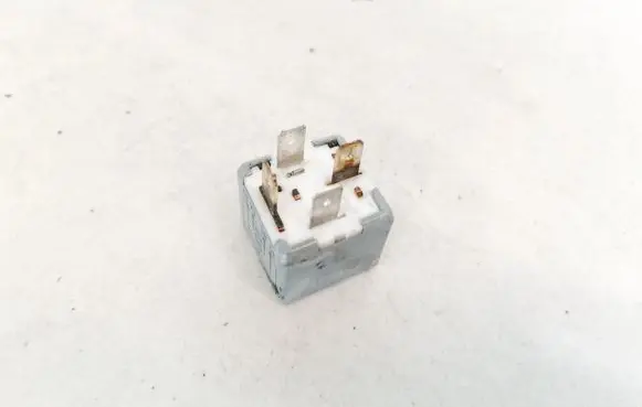 Audi A4 S4 B5 8D Other relay 443951253K