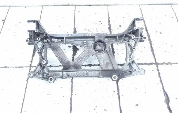 Volkswagen PASSAT B8 Front subframe 3Q0199369E