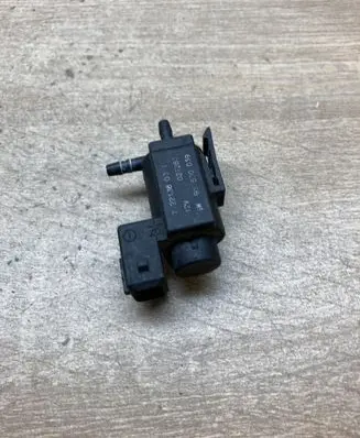 Opel Vectra C Vacuum valve 90530039
