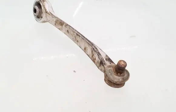 Volkswagen PASSAT B5 Front lower control arm/wishbone