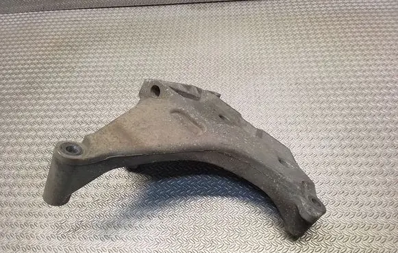 Volkswagen Caddy Engine mounting bracket 03L199207