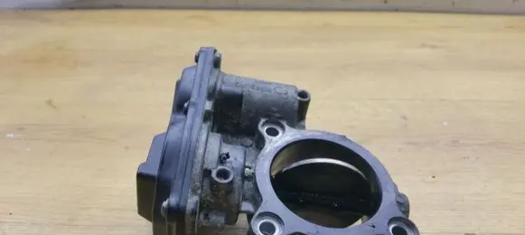 BMW 5 F10 F11 Throttle valve 13547810752 7810752