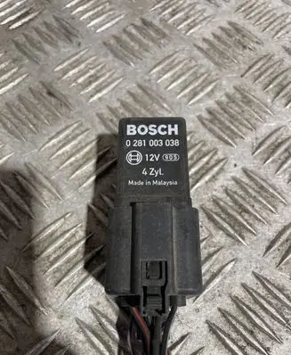 Audi A6 S6 C6 4F Other relay 0281003038