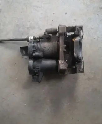 Volvo XC90 Rear brake caliper 31687554