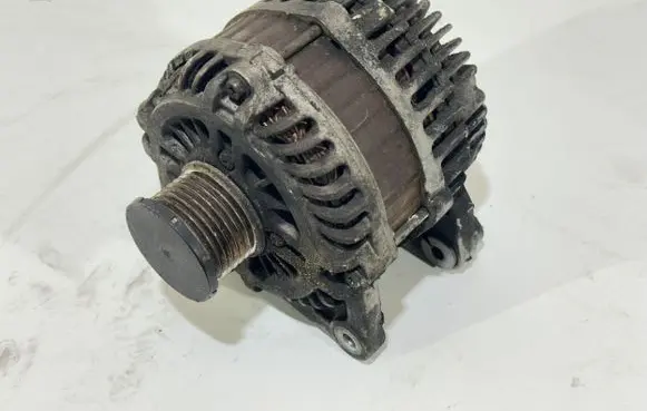 Renault Koleos I Generator/alternator 23100JG71A