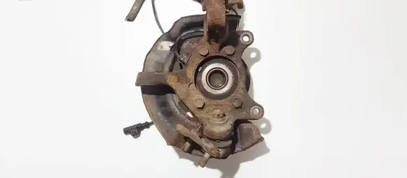 Toyota Verso Front wheel hub