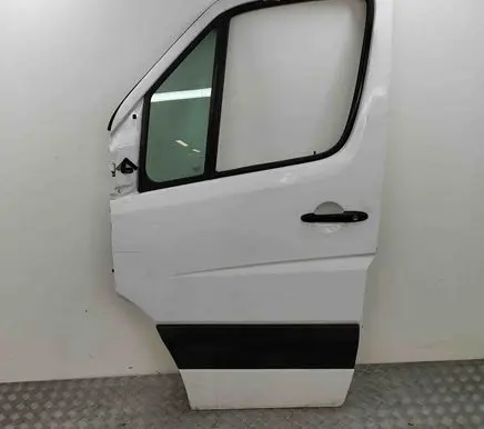 Mercedes-Benz Sprinter W906 Front door A9067200005