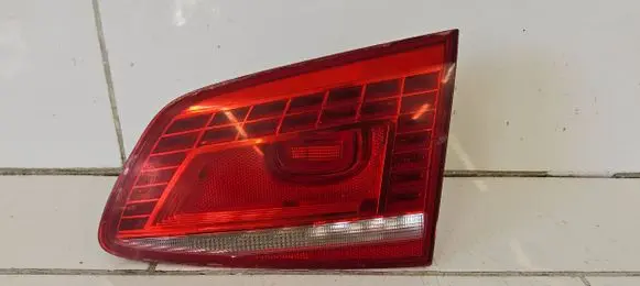 Volkswagen PASSAT B7 Rear/tail lights 179835