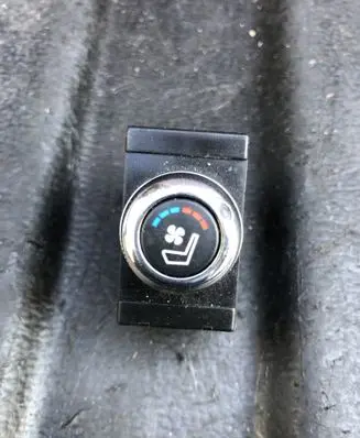 Infiniti FX Seat heating switch PA66GF30