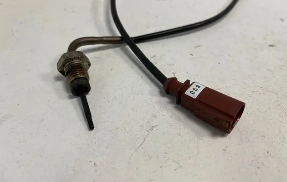 Exhaust gas temperature sensor