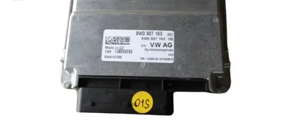 Audi A4 S4 B9 8W Transfer box differential control unit 8W0907163