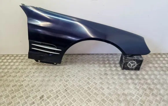 Mercedes-Benz SL R230 Fender A2306900236 A2306900218