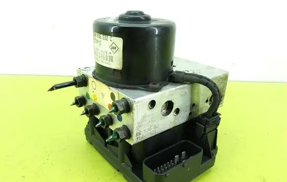 Renault Master II ABS Pump 8200036532C