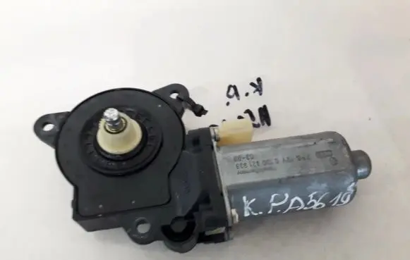 Ford Fusion Front door window regulator motor 0130821938