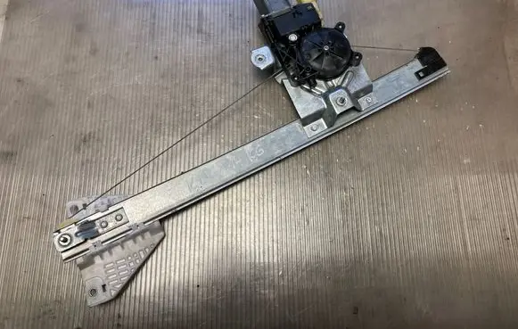 Ford Kuga II Rear door window regulator with motor 0130822734 CM093150