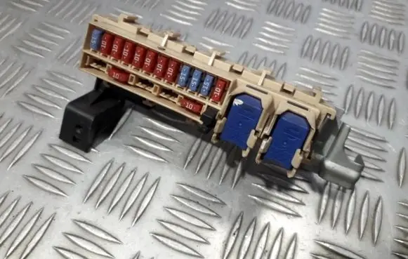 Fuse box set