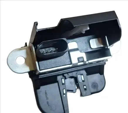Volkswagen Touran II Tailgate lock latch 1T0827505H