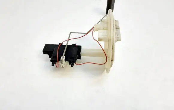 Volvo XC90 Fuel level sensor 