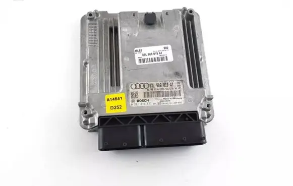 Audi A4 S4 B8 8K Engine control unit/module 03L906019AT 03L906019AL 0281016677