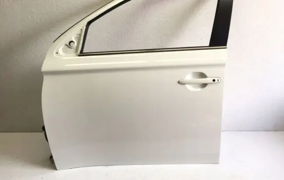 Mitsubishi Outlander Front door 83023U423pl