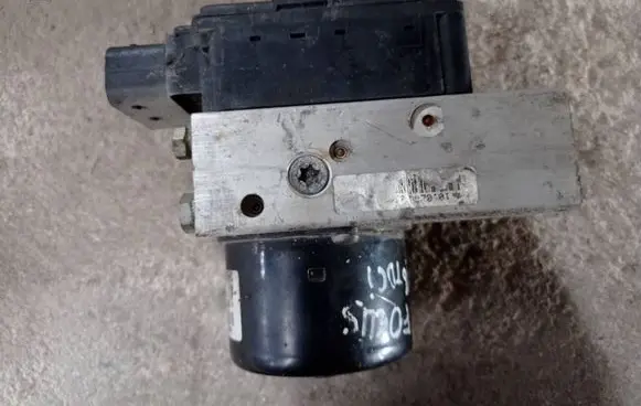 Ford Focus ABS Pump 98AG2C285AC