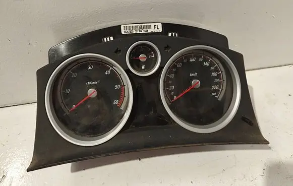 Opel Zafira B Speedometer (instrument cluster) 13267520 SW7655