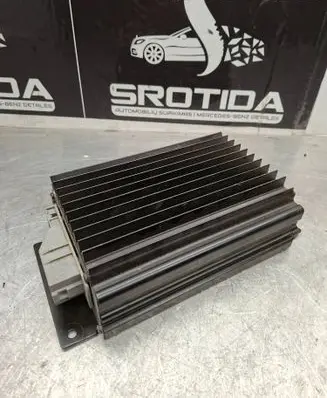 Mercedes-Benz CLK A208 C208 Sound amplifier 2088200189