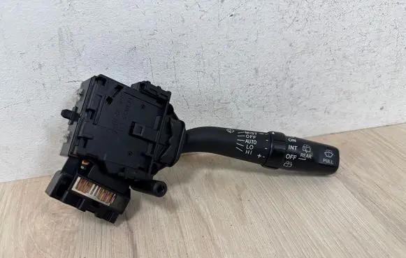 Toyota Corolla Verso AR10 Wiper control stalk 84652 173821 8465205170