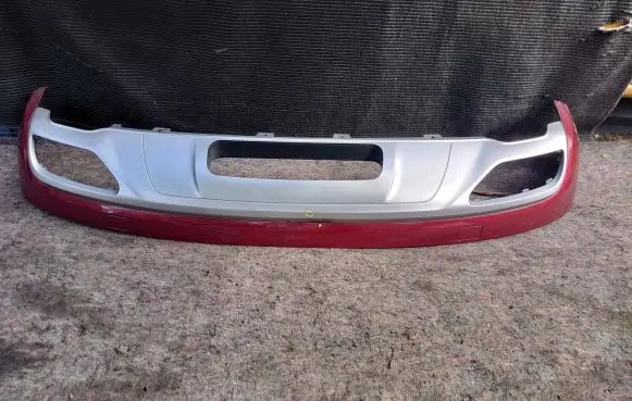 Front bumper lip