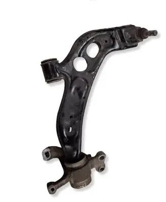 BMW 2 F46 Front control arm 17276810 220716