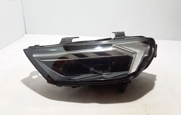 Audi A1 Headlight/headlamp 82A941033D