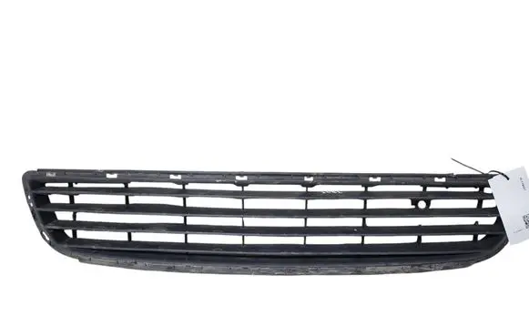 Opel Zafira B Front bumper lower grill
