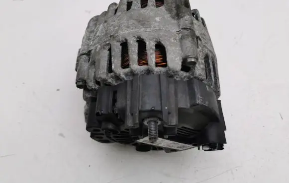 Volkswagen T-Roc Generator/alternator 04E903015
