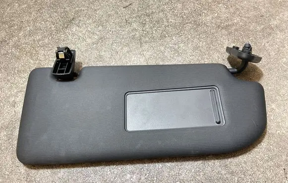 MG MG4 ev Sun visor