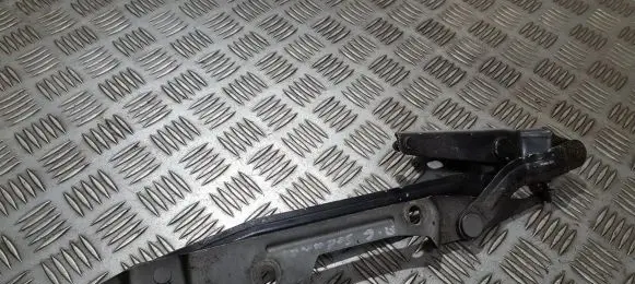 Audi A6 S6 C4 4A Tailgate/trunk/boot hinge