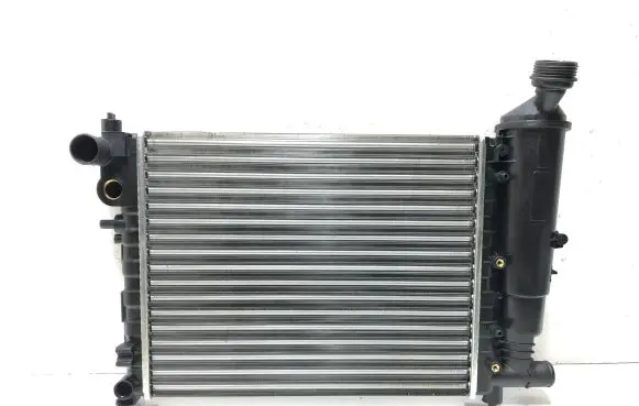 Peugeot 106 Coolant radiator 1301B0 1301SQ 1301C6