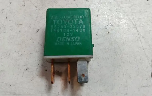 Lexus IS 220D-250-350 Other relay 8826332070 1567001400