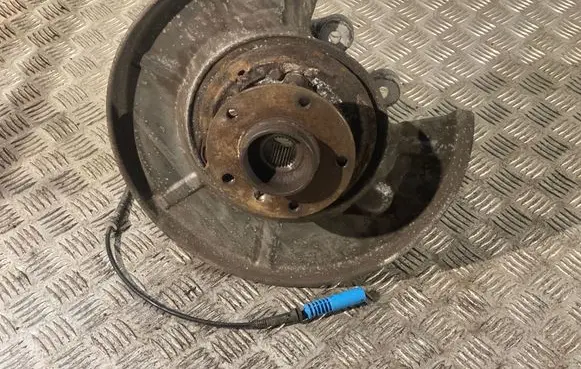 BMW 5 E60 E61 Rear wheel hub T8504U 9207070410517522