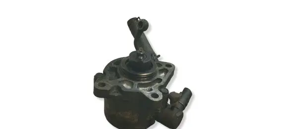 Mitsubishi Galant Vacuum pump MD331267 X2T58071