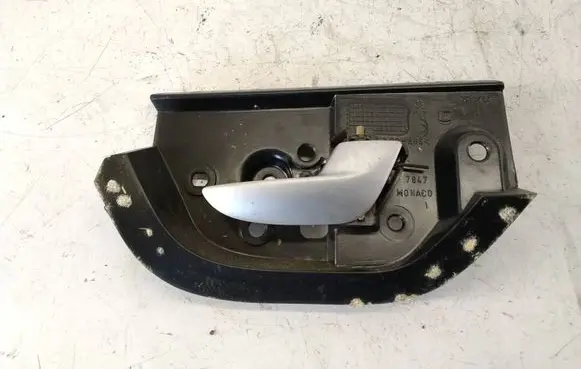 Volvo V70 Front door interior handle 8693725