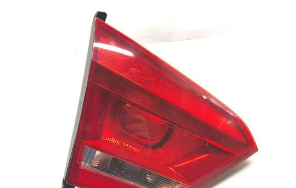 Volkswagen PASSAT B7 Rear/tail lights 561945093C
