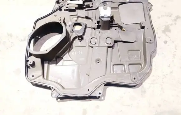 Mazda 5 Front door electric window regulator C2355897X