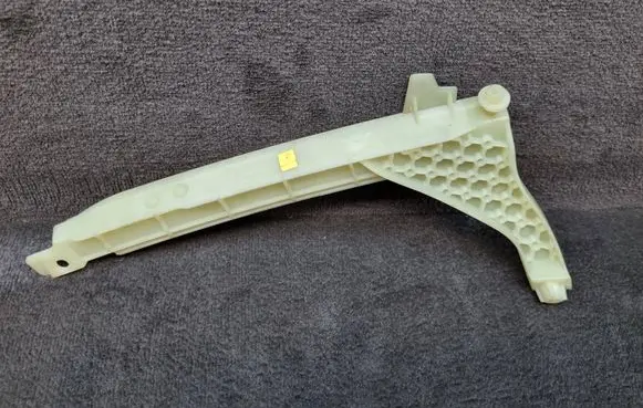 Audi A4 S4 B9 Rear door windshield rail 8W0839068