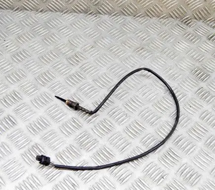 BMW 3 F30 F35 F31 Oil temperature sensor 022656003001 8514929