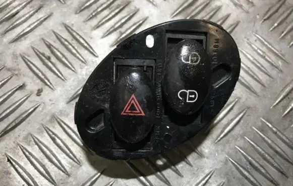 Chrysler Voyager Hazard light switch
