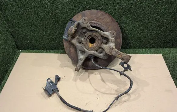 Renault Trafic III (X82) Front wheel hub spindle knuckle 93868517 479108892R