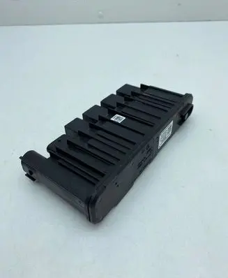 BMW 1 F20 F21 Power management control unit P00131424 18B1011L4384 8638551