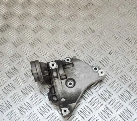 Volkswagen Golf VI Other engine bay part 03C903143B