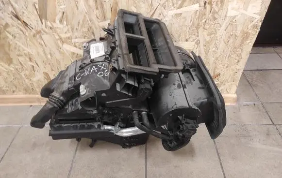 Interior heater climate box assembly
