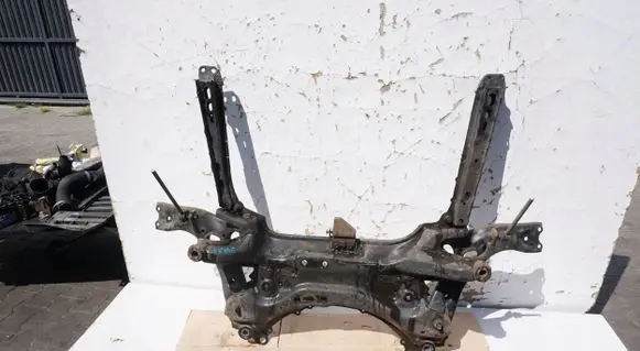 Toyota Avensis T270 Front subframe SKO62880